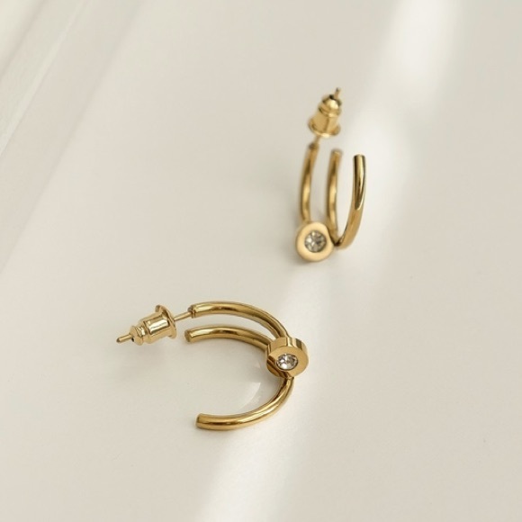 Nail Zirconia Hoop Earrings | Gold Plated Stainless Steel - Picture 3 of 5